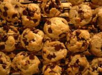 Nombre para grupos de WhatsApp según multiples criterios