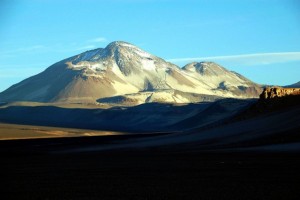 nevado-ojos-del-salado-volcan-600x399